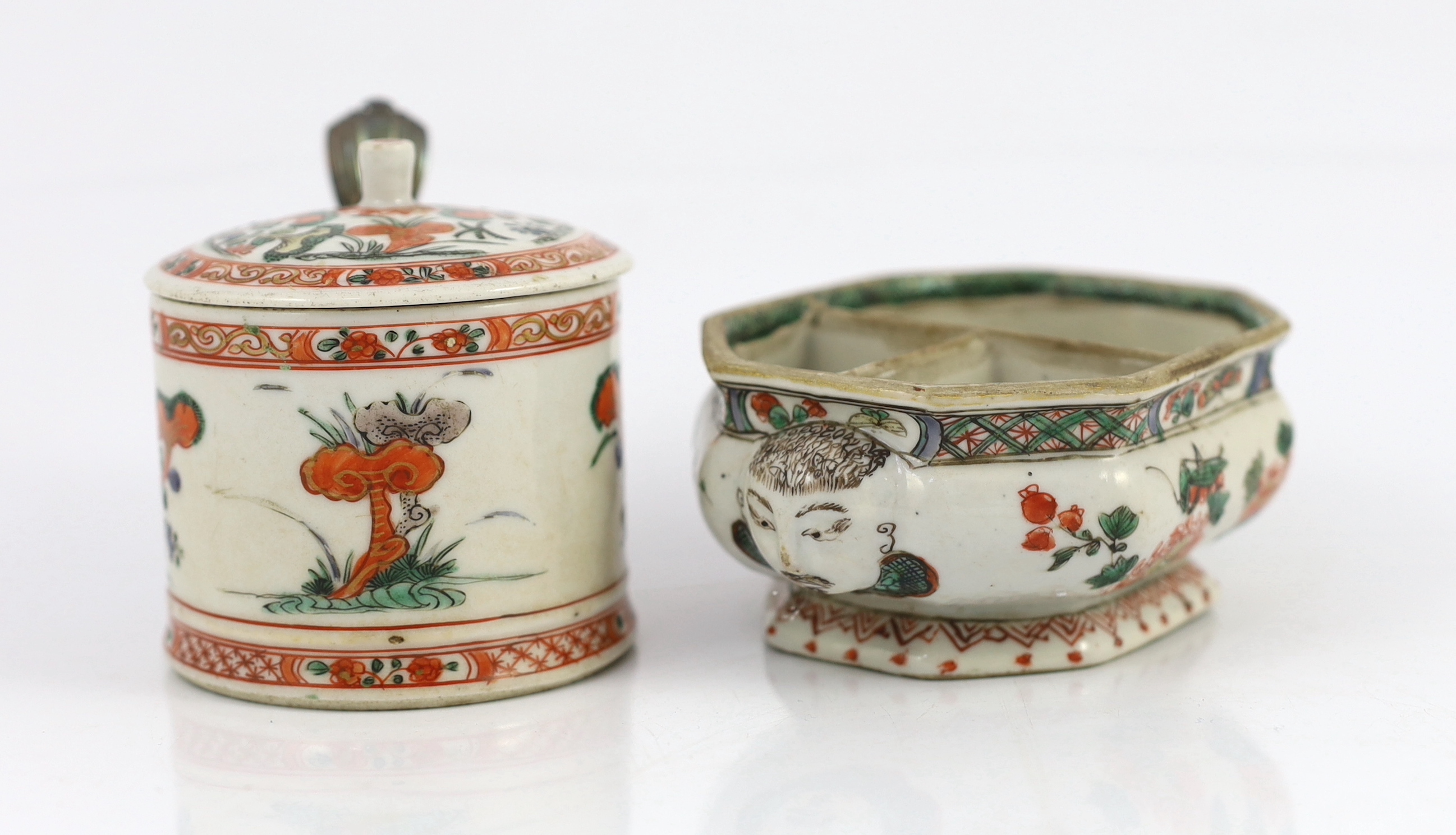 A Chinese famille verte compartmented spice box and a hinged mustard pot and cover, both Kangxi period, some damage (2)